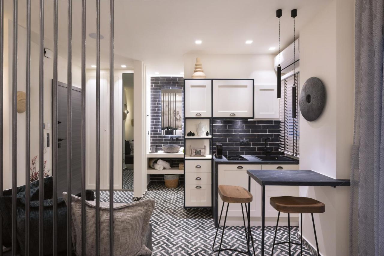 Adrianou At Heart Of Plaka Apartment Athens Luaran gambar
